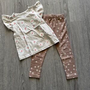 Gap Ruffle Sleeve Daisy Print Size 4 Tee & Tan Daisy Print Carters Leggings Sz.4